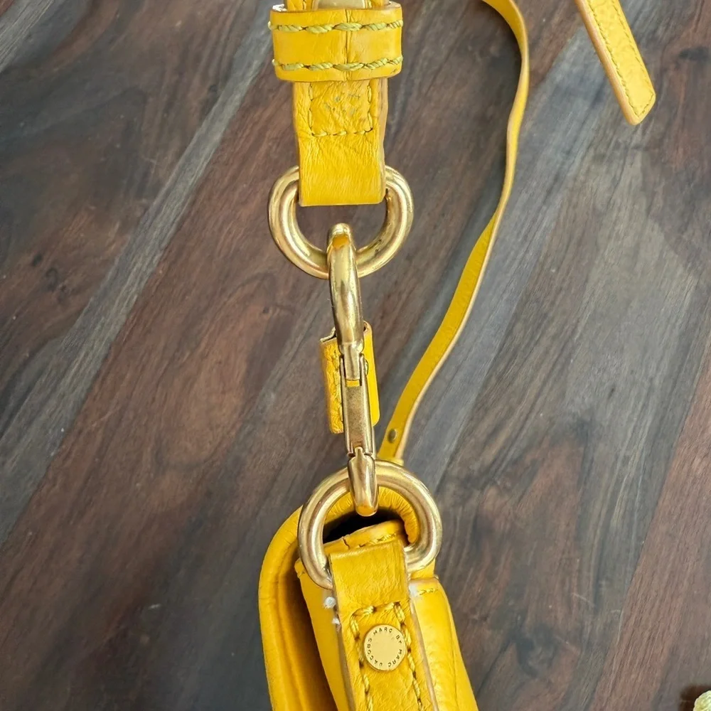 Marc by Marc Jacobs Yellow Leather Too Hot To Handle Sofia Crossbody Bag - Picture 9 of 10